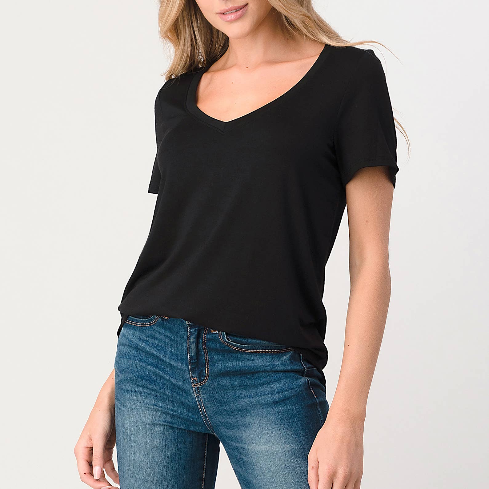 Modal V-neck T-shirt BLACK