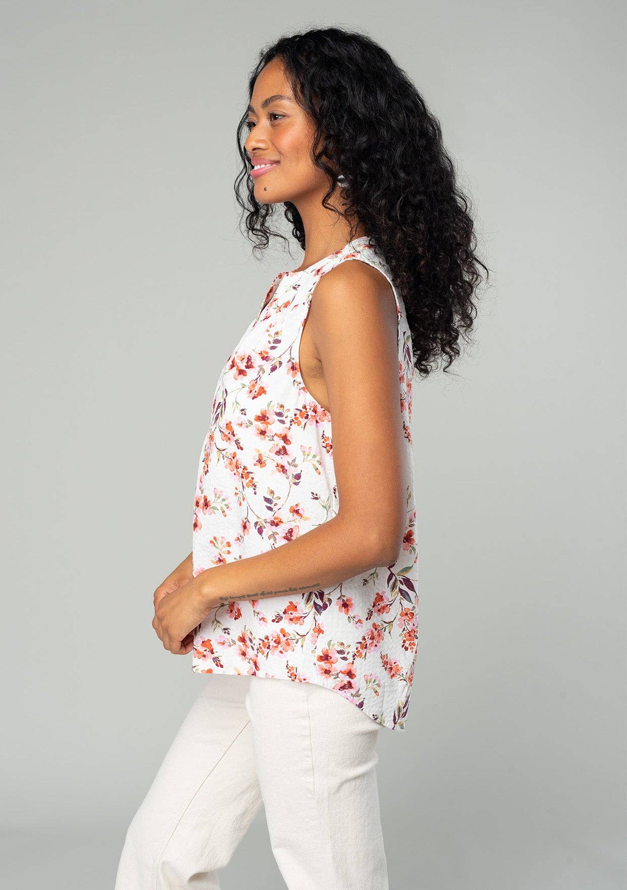 Floral Button Front Sleeveless Top
