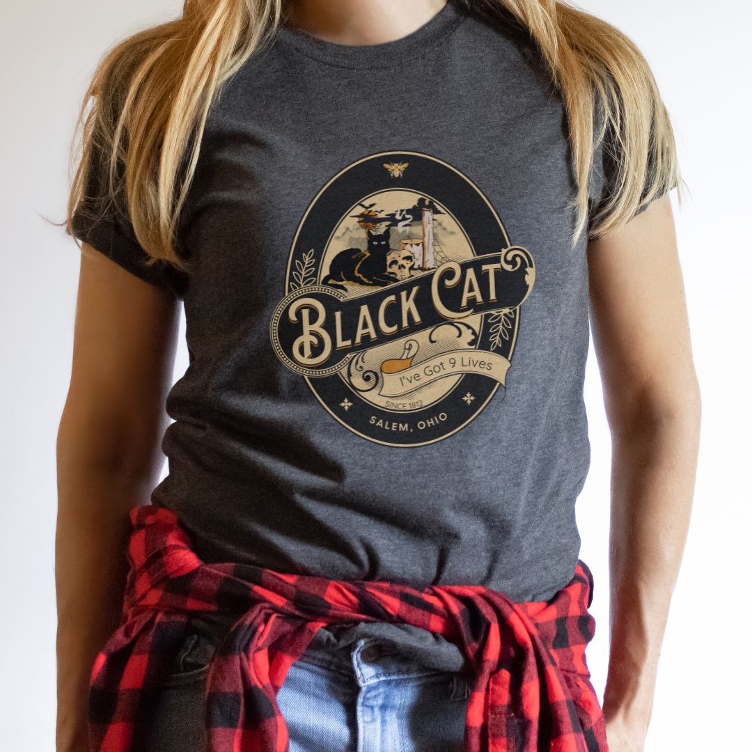 Black Cat Unisex t-shirt