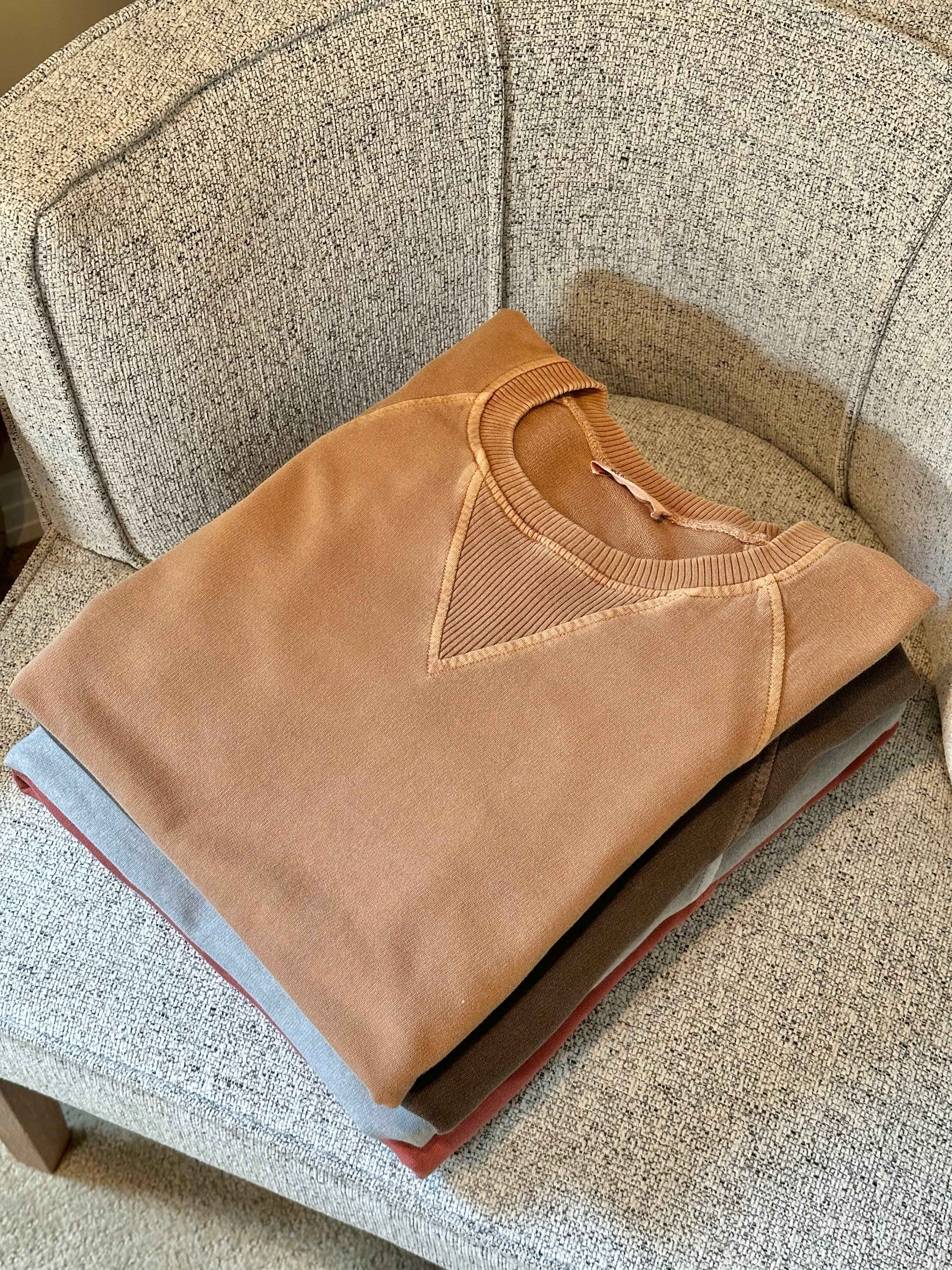 Washed French Terry Pullover With Side Pockets: CAMEL