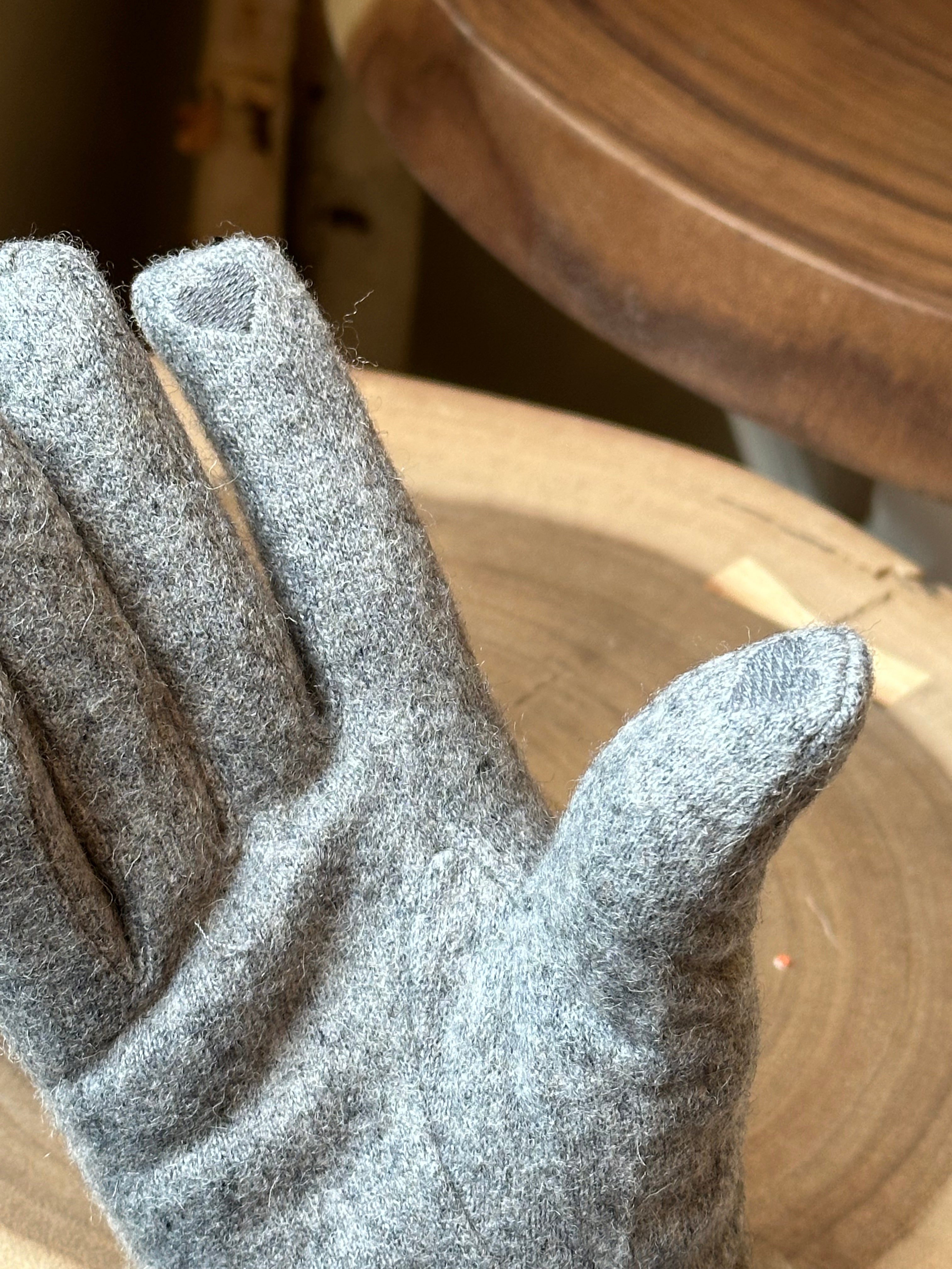 Windproof Wool Blending Gloves GREY